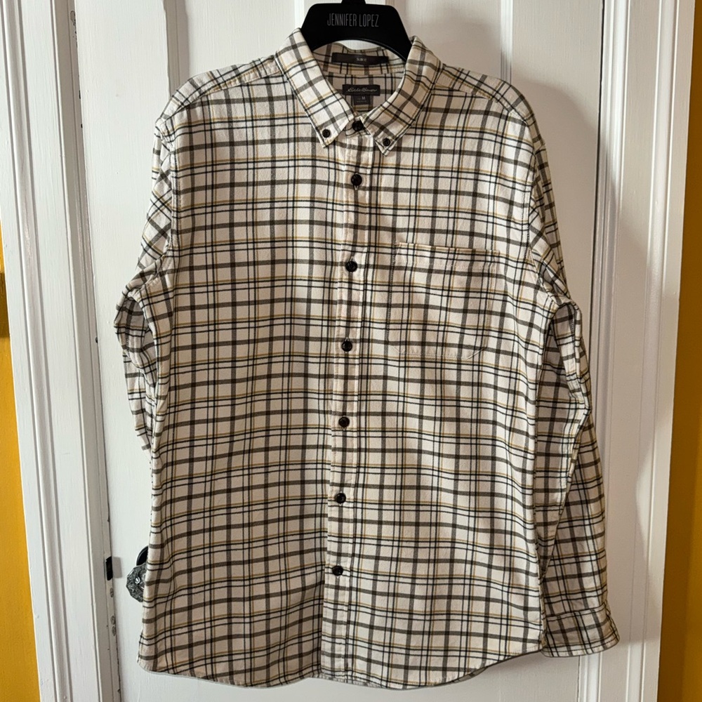 Eddie Bauer Tan Plaid Button-Down Flannel Shirt Men's Medium Slim